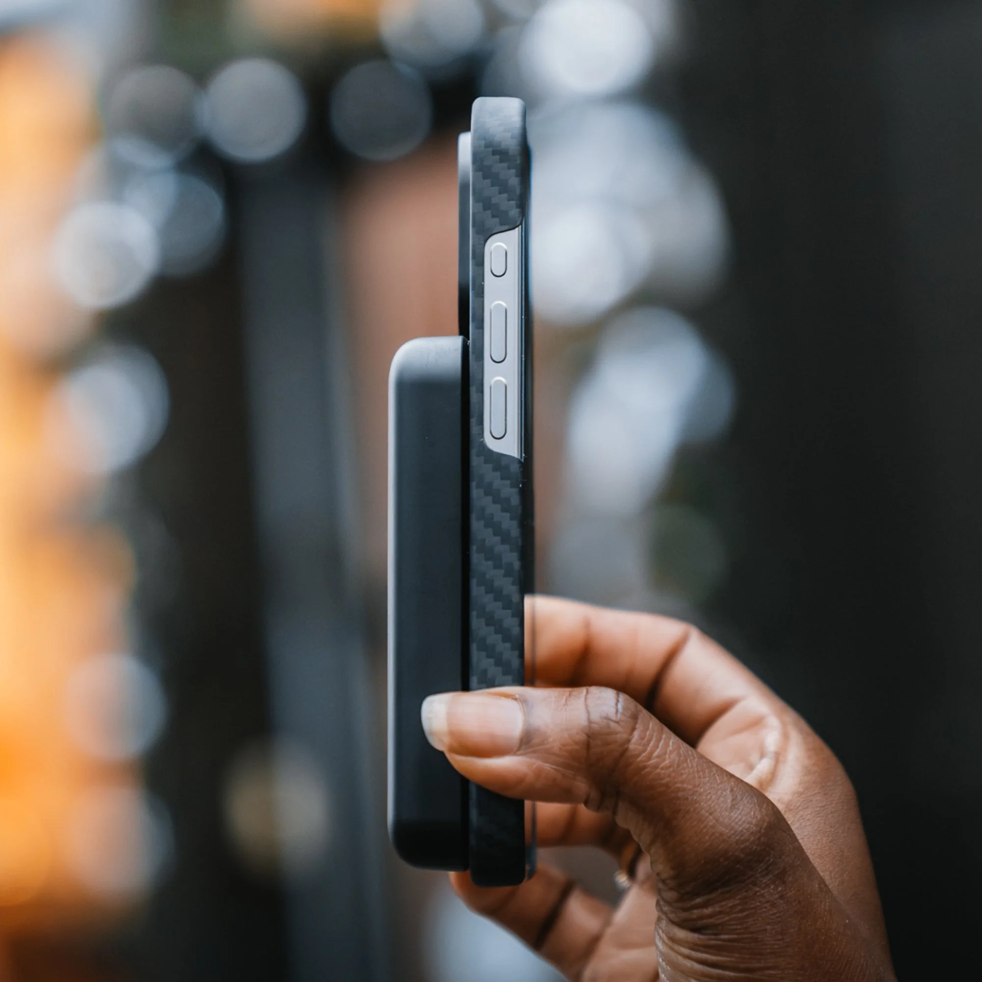 MagSafeĀ® Compatible Wireless Power Bank - Image 10